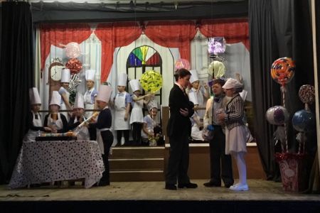 Caracticus Potts tries to sell his sweets to Mr Scrumptious.