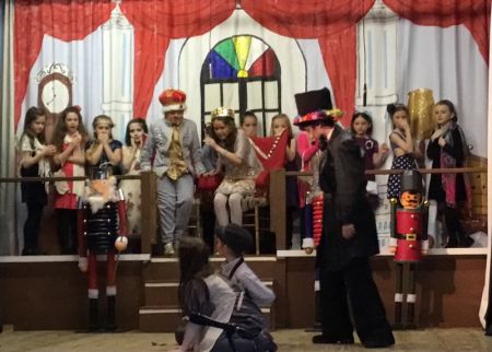 The Childcatcher bring the children before the Baron.